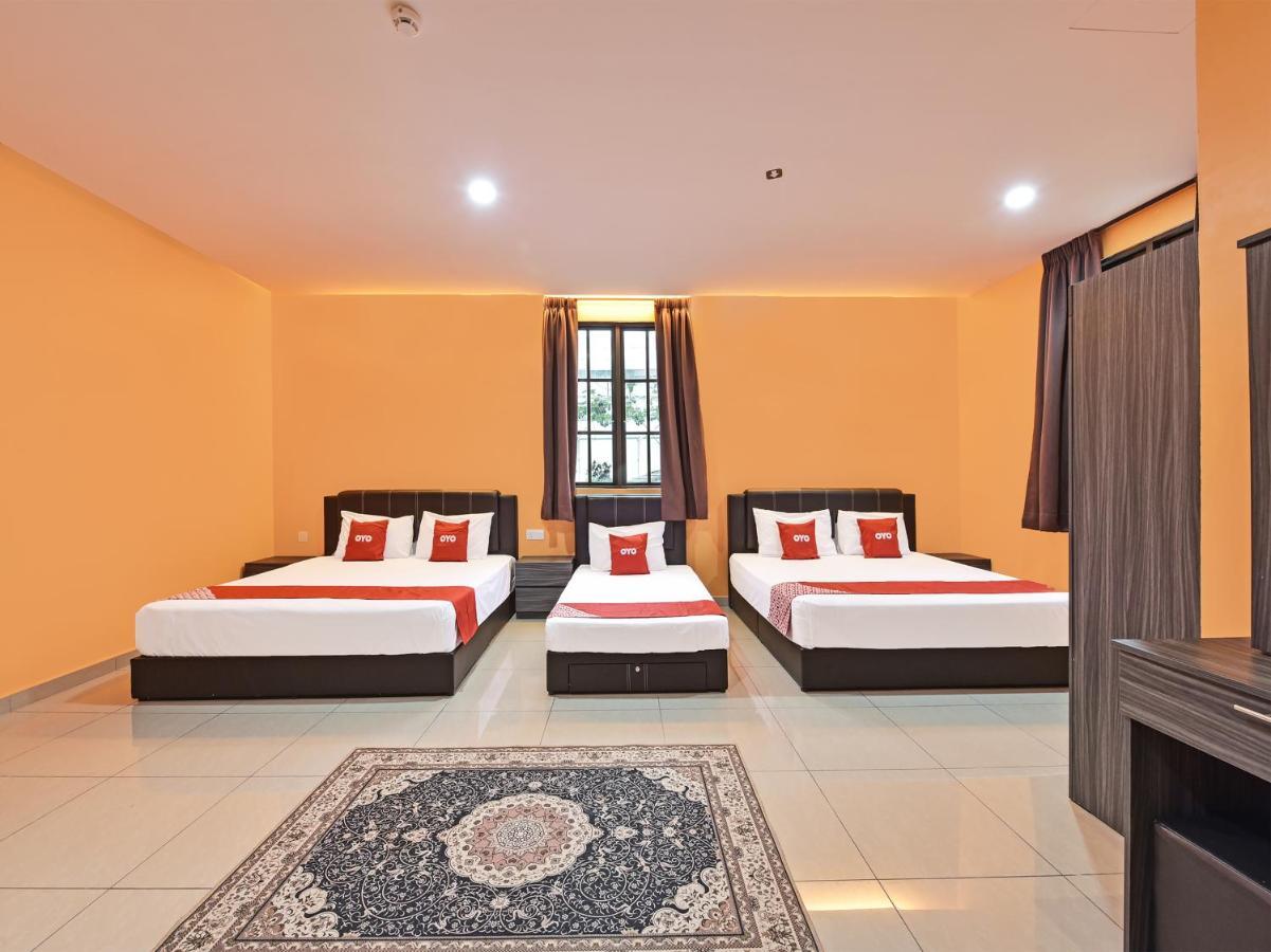 Oyo 90722 D'Puncak Hotel Cameron Highlands Dış mekan fotoğraf