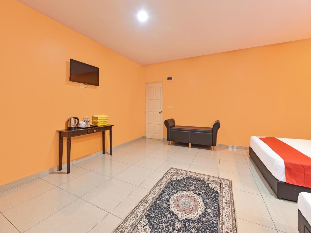 Oyo 90722 D'Puncak Hotel Cameron Highlands Dış mekan fotoğraf